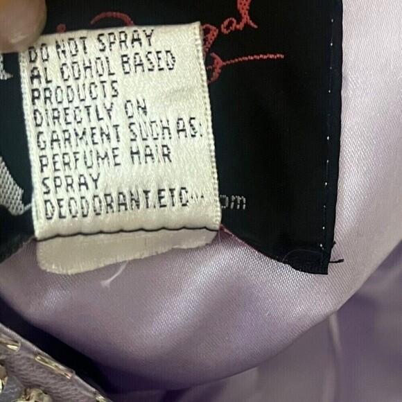 Welcome to my closet! - Picture 6 of 10